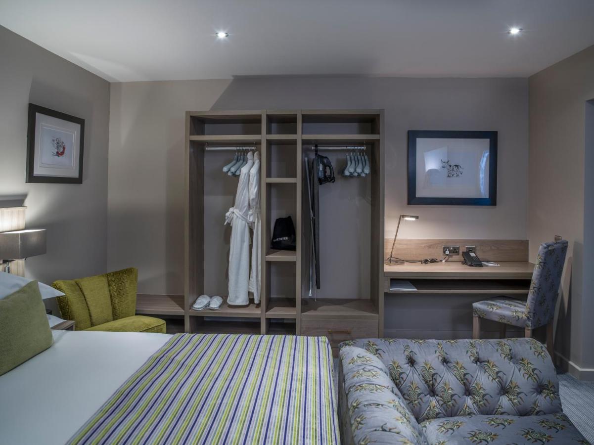 Boulevard Hotel Blackpool Zewnętrze zdjęcie A bedroom at the hotel